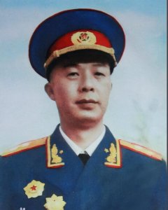 ​开国中将莫文骅回忆众志成城守塔山