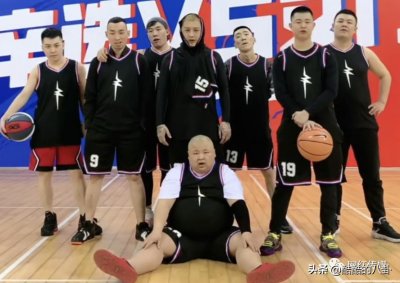 ​广州合体争议大！巴扎黑、狗老师因与辛巴同框被带节奏。