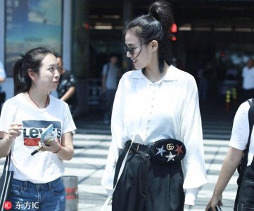​马思纯的真实身高是多少？穿平底鞋比身旁很多妹子都高一头