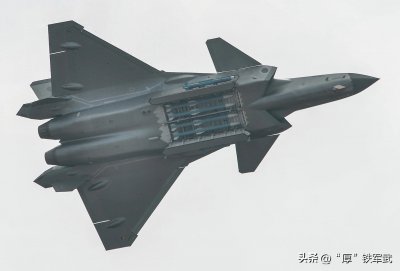 ​“霹雳1”到“霹雳17”，仿制到引领，揭秘中国霹雳空空导弹！