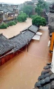​＂震撼全国！贵州镇远古镇遭遇空前水灾，真实画面再现惨状＂