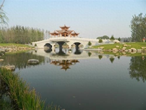 山西临汾市汾河公园