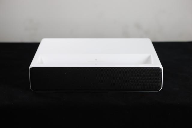 极米激光电视和小米激光电视比较（为什么贵了一万多）(4)