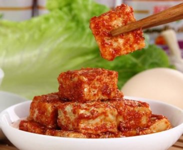 ​一块豆腐一碗盐，自己在家做腐乳，简单易学又好吃