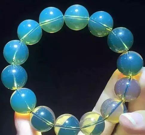 假的蓝珀是什么样子的?