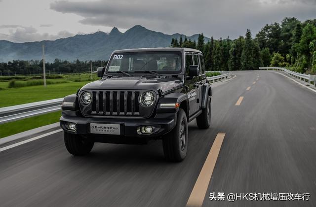 jeep 牧马人2025款顶级改装（有多少人会为JEEP牧马人JL2.0T买单）(4)
