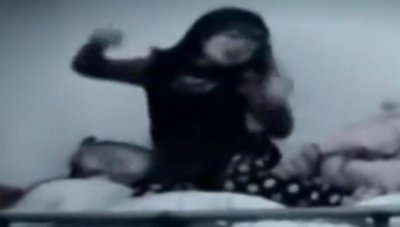 ​故事：四川8岁＂鬼娃＂,每晚做出诡异动作持续6年，医生也无能为力