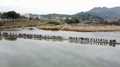 ​春晚舞蹈《碇步桥》带动仕水碇步“出圈”