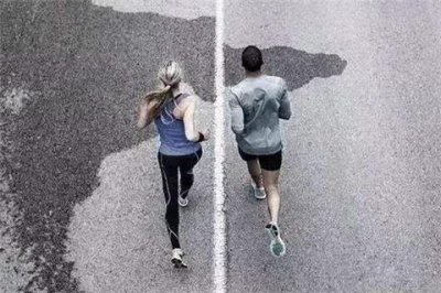 ​为什么跟女生聊天总是冷场？这样聊破解你的聊久凉