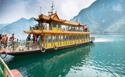 ​清明假期铁路客流高位运行广铁昨日发送旅客同比增长超300% 一日来回游成了主