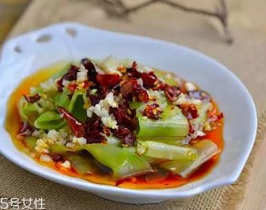 莴笋生吃好还是熟吃好？煮熟后维生素含量大大降低