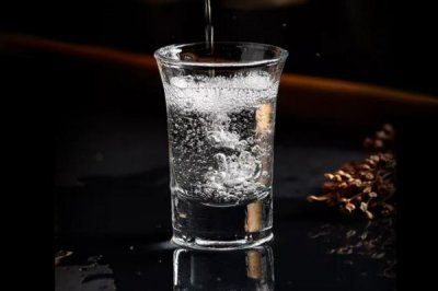 ​黄鹤楼陈酿多少钱一瓶 黄鹤楼五楼多少钱一瓶