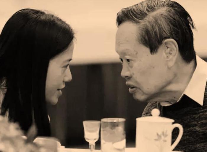 翁帆与杨振宁相差54岁，结婚11年后，翁帆说出在一起实情！