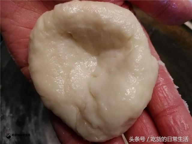 传统油炸糖糕做法（轻松做出童年记忆的传统小吃）(6)