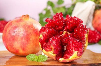 ​石榴上火吗(吃番石榴上火吗)