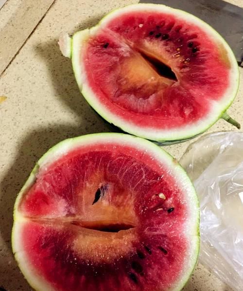 西瓜有点酸味还能吃吗