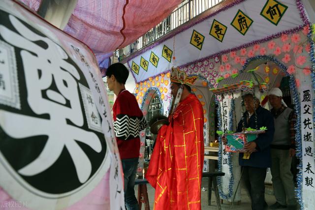 关于国企退休人员社会化管理（国有企业退休人员实行社会化管理）(10)