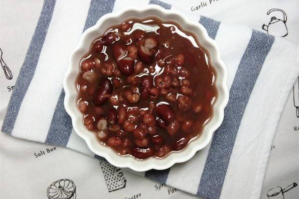 红豆为什么煮不烂 红豆的作用 红豆为什么煮不烂 红豆的作用
