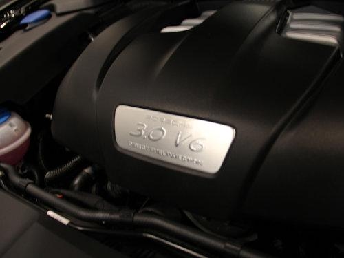 新手开保时捷卡宴(开卡宴的司机为何都如此)(7)