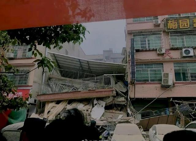 长沙塌楼事故到底多少人被埋(长沙4.29事故)(1)