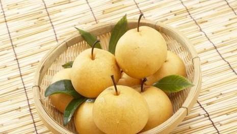 吃梨喝水拉肚子吗 吃梨要注意什么 吃梨喝水拉肚子吗 吃梨要注意什么