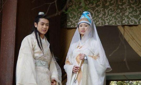 金庸笔下的刀白凤最忌讳丈夫纳妾,为何临死让段誉娶那几个女子?