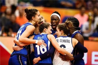 ​意大利女排夺得铜牌后出大事了，事关艾格努，中国球迷心情复杂