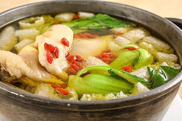 鸡汤喝多了有什么副作用 喝鸡汤的最佳时间 鸡汤喝多了有什么副作用 喝鸡汤的最佳时间