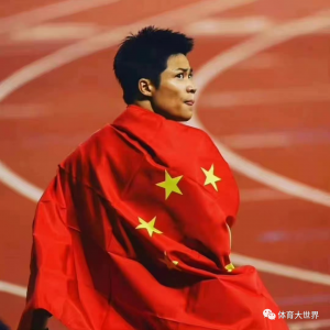 ​苏炳添跟夫人从校服到婚纱（苏神的爱情故事）