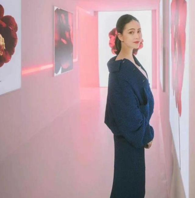 昆凌26岁生活照(昆凌带6岁女儿豪宅内游泳)(5)