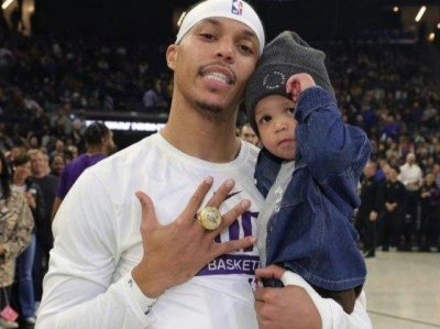 ​达米恩李比库里兄弟准 库里却不喜欢看到 汤普森新年场均37分