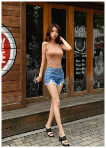 ​县城适合一个女人开的店，一个人在县城适合开什么样的小店