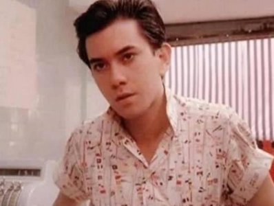 ​香港演员黄秋生，23岁堪称人间绝色，吴彦祖陈冠希都得靠边站！