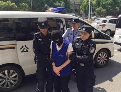 ​合肥90后“女黑老大”杨春燕的罪恶发迹史