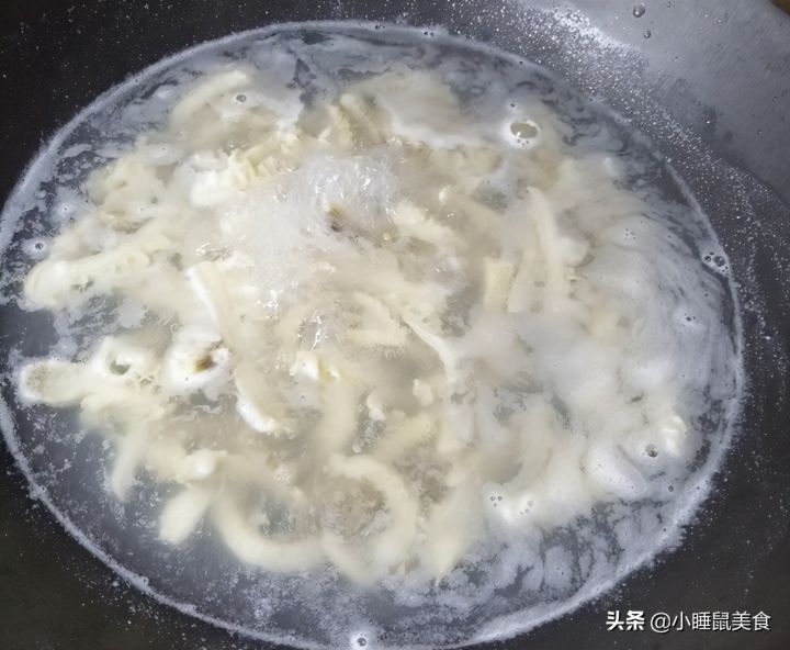 肚丝怎么炒好吃(教你超简单爆炒牛肚丝的家常做法)