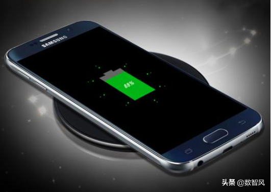 手机无线充电怎么使用(无线充电的优缺点介绍)