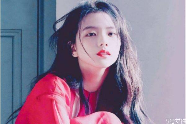 直男喜欢上女生的表现特征 和直男谈恋爱的感受 直男喜欢上女生的表现特征 和直男谈恋爱的感受