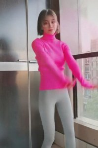 ​林华华扮演者大秀舞姿，跟曹云金离婚后，身材愈加性感！