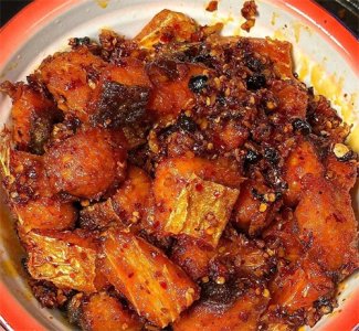 ​感谢江西朋友的酒糟鱼配方，香香辣辣百吃不腻，答应我一定要试试