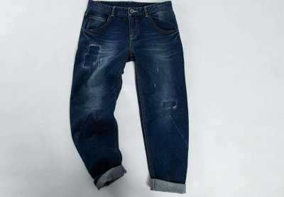 ​牛仔裤怎么洗不掉色最有效的方法（蓝色牛仔裤怎么洗不掉色最有效的方法）