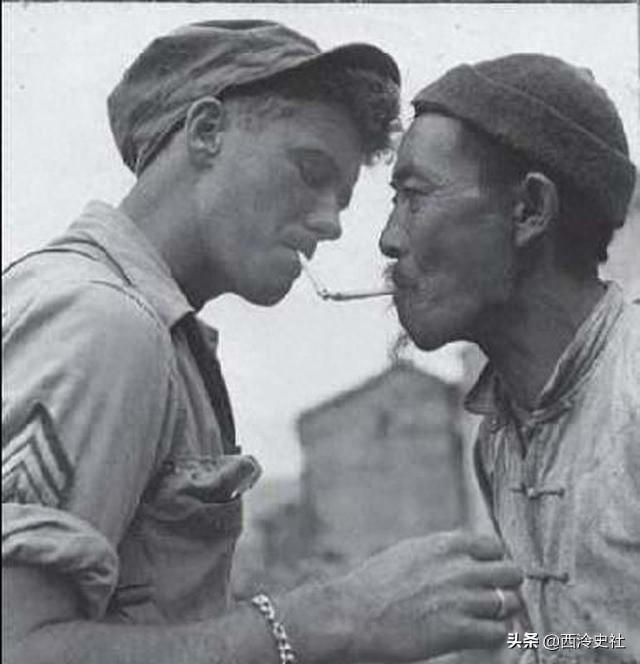 你见过最帅的吸烟姿势吗？