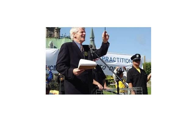 我今年61岁,是一名退休工人,我出轨了我的初恋情人 我今年61岁,是一名退休工人,我出轨了我的初恋情人