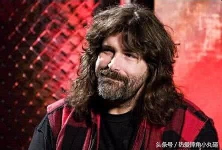 你们就看到了WWE选手在台上的“假打”,可没看到背后的悲剧!