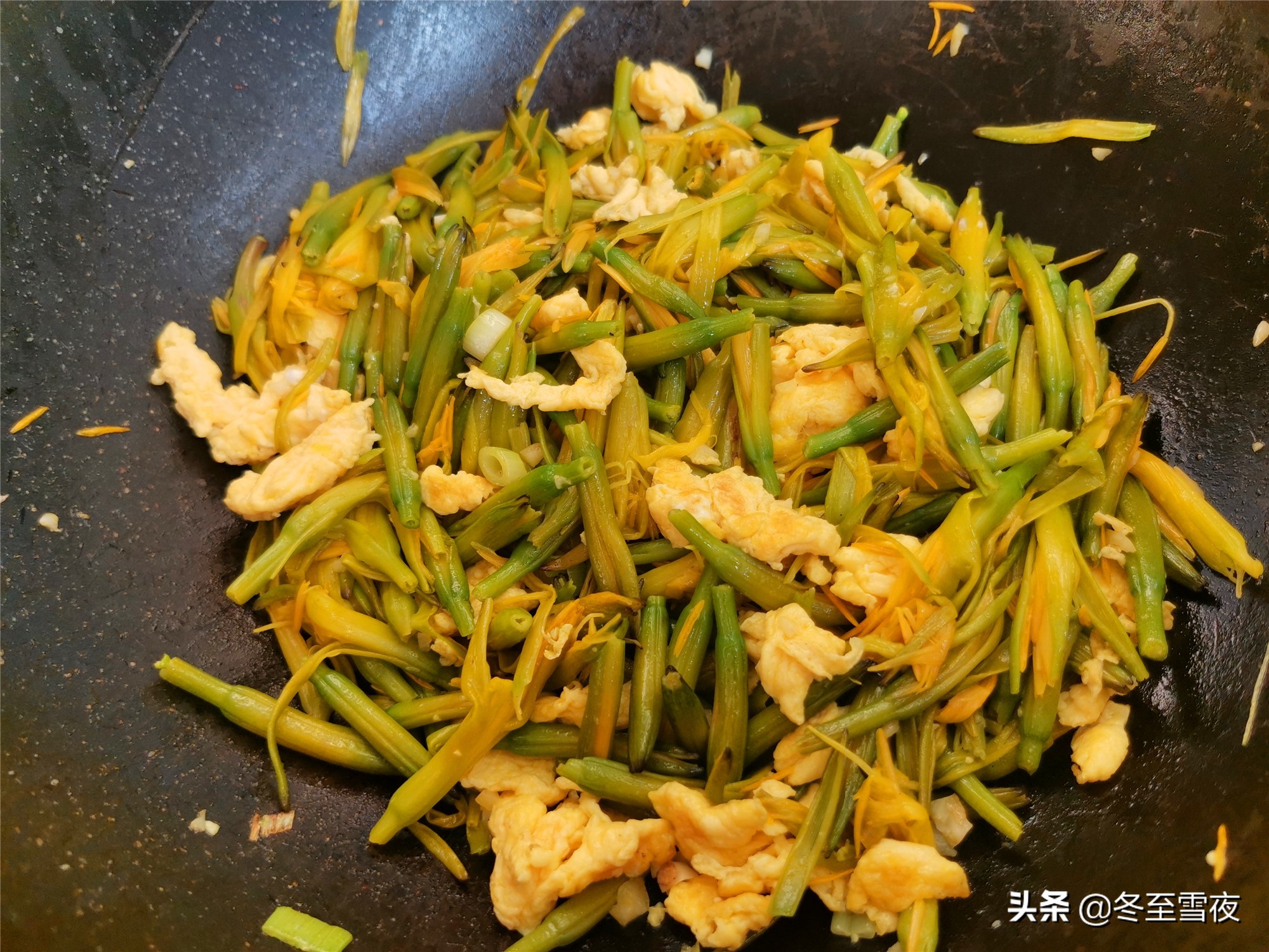 鲜黄花菜的家常做法（简单又下凡的新鲜黄花菜做法）