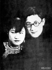 ​直击徐志摩之妻陆小曼的真容，眉如新月、卧蚕弯月、巧丽灵动