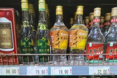 ​浓香型白酒有哪些酒为代表（好喝的4款浓香白酒值得收藏）