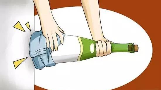 不用开瓶器开红酒,怎么不用开瓶器开红酒瓶木塞图7