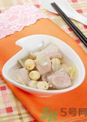 莲子有什么功效与作用 莲子的食用方法禁忌