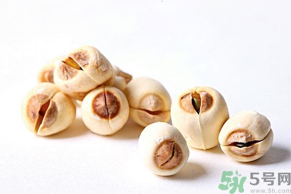 莲子有什么功效与作用 莲子的食用方法禁忌