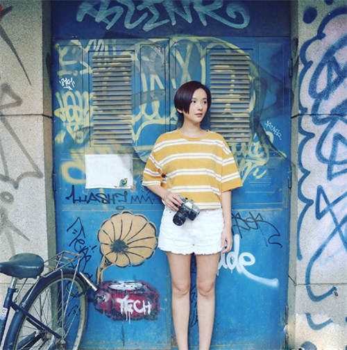 李依玲从不轻率的接戏，严谨认真的态度使她获得了更多的认可